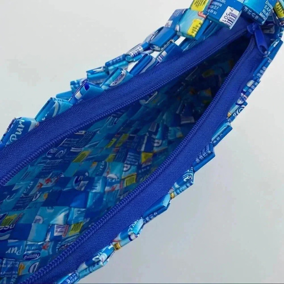 Handmade (Water Bottle Wrapper) Purse (1 of 1) - Picture 5 of 6